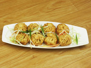 Chicken Fried Momos (8 Pcs)