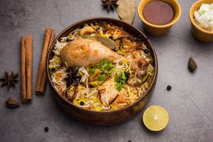 Lucknowi Dum Birayani - Chicken
