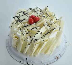 Eggless White Forest Cake (1 Kg)