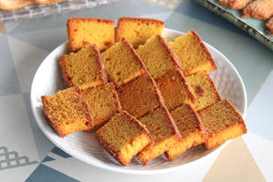 Fruit Cake Rusk (200 Grams) 