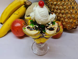 Fruit Salad With Ice Cream
