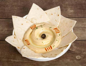 Hummus With Pita Bread