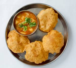 Sattu Puri Sabji (4 Pcs)