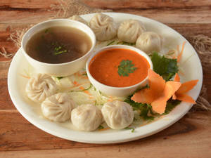 Paneer Steamed Momos (10 Pcs)