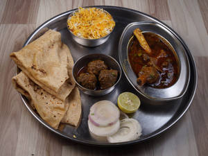 Bavsar Sangam Mutton Thali