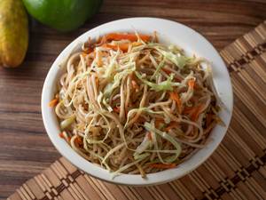 Veg Hakka Noodles       