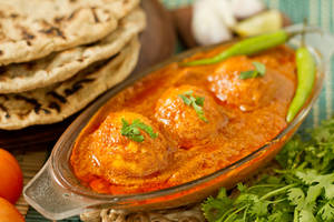 Egg Curry [2 Egg, 500 grams] with 4 Butter Tandoori Roti 