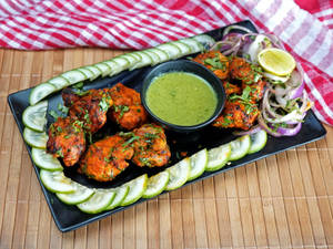 Chicken Tikka (8 Pcs)