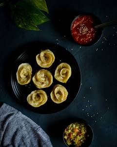 Butter Chicken Steamed Momos (6pcs)
