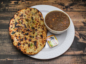 Paneer Pyaaj Naan Amul Butter