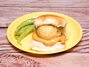 Achari Vada Pav