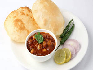 Chana Bhature (2 Pcs)