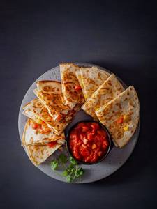 Atta Paneer Paratha 