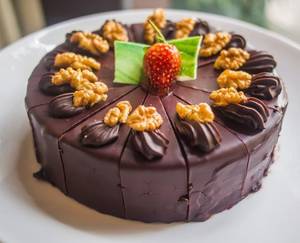 Choco Walnut Cake