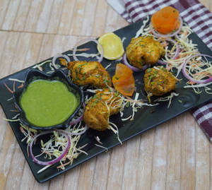 Chicken Lehsuni Tikka