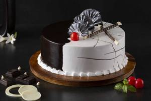 Choco Vanilla Cake