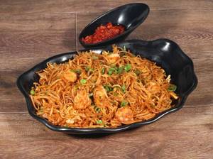 Prawns Schezwan Noodles (per Kg)