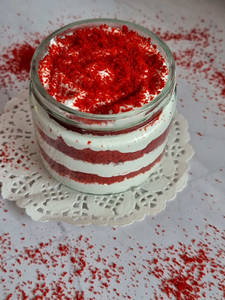 Red Velvet Jar Cake (350 Ml Jar)