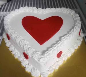Heart Shaped Vanilla Cake