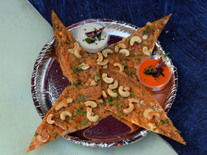 Kaju Dosa (Served with chutney)