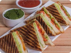 Vegetable Grilled Sandwich [3 Layers]