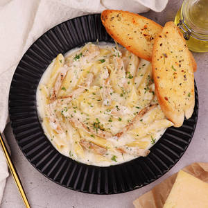 Penne Chicken Alfredo
