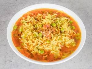 Veg Tadka Maggi [300 ml container]