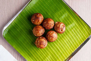Kuzhi Paniyaram Sweet (6 Pcs)