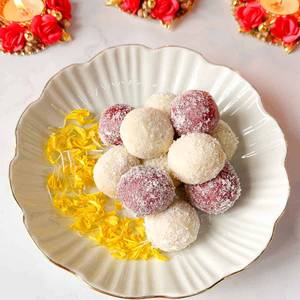 Coconut Ladoo [5 Pieces]