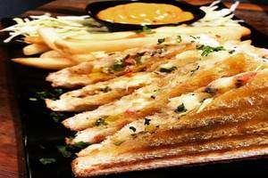 Vegetable Burnt Garlic Sandwich