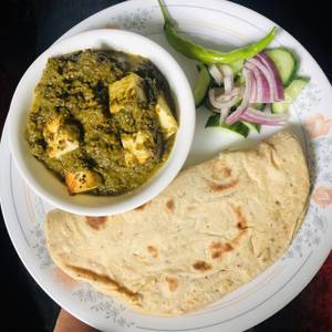Palak Paneer with 2 tandoori roti