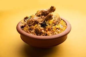 Dum Hyderabadi Chicken Tikka Biryani