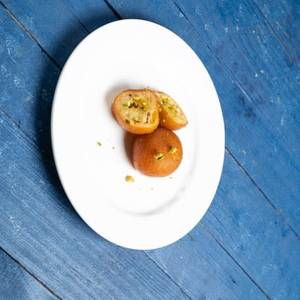 Bharwan Gulab Jamun