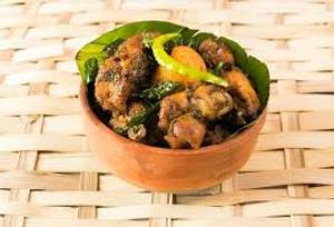 Karvepaku Pachi Mirchi Kodi Vepudu