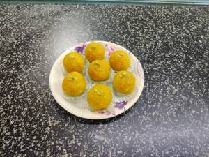 Moti Choor Laddu