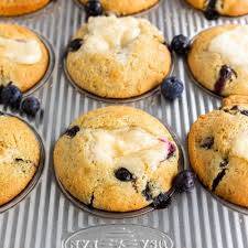Muffin blueberry and cream cheese