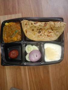 Aloo Paratha Thali