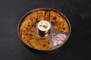 2 Paneer Aloo Paratha & Dahi [100 ml]