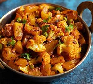 Aloo Gobhi Tamatar