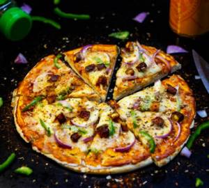 Spicy Tandoori Paneer Pizza