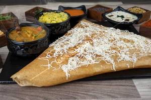 Paneer Cheese Chilli Dosa 