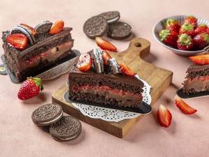 Chocolate Strawberry Pastry
