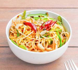 Chilli & Chives Special Noodles Veg