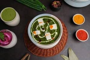 Jalandhar's Special Palak Paneer