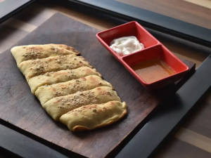 Cheese Chilli Garlic Bread
