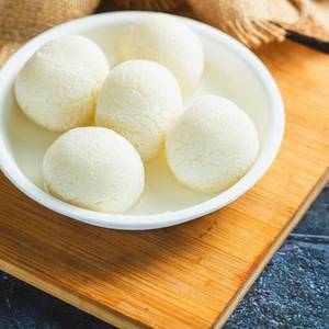 Rasgulla (1 Pc)