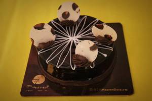 Chocolate Fudgy Excess Premium Cakes (eggless)