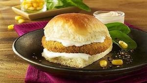 Palak Makai Cheese Vada Pav