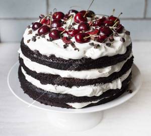 Eggless Blackforest Cake