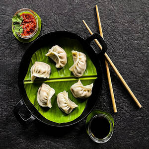 Chicken Cheese Steamed Momo (6 Pcs)